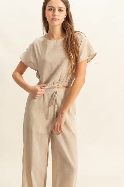 Round Neck Short Sleeve Top And Pants Set – outfit idea for women | Ro + Ivy