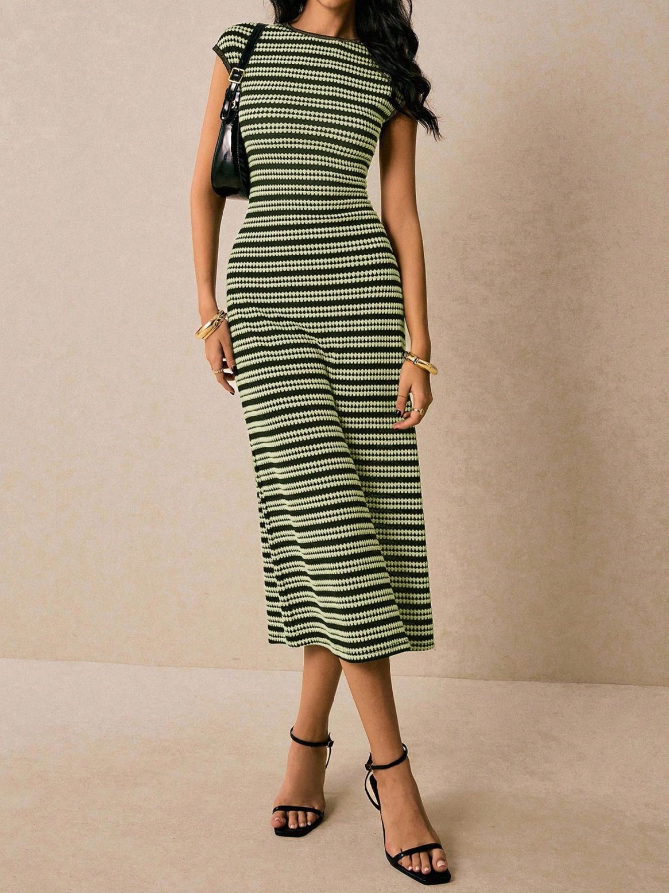Round Neck Short Sleeve Striped Bodycon Midi Dress - Midi Dresses
