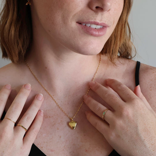 Heart Locket Pendant Necklace — Functional Twisted Chain Nostalgic Dainty Jewelry - Necklaces