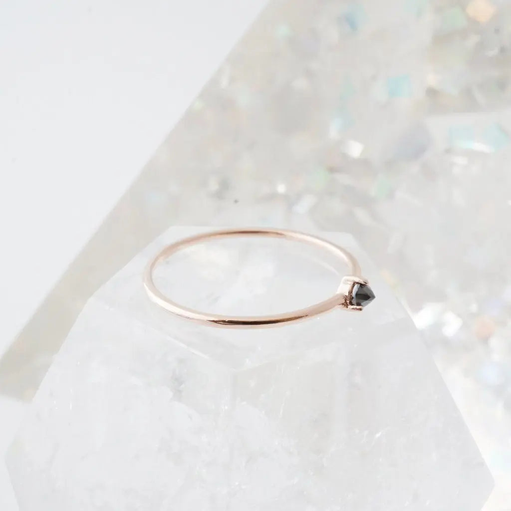 Iron Ore Crystal Point Solitaire Ring — Dainty Stacking Minimalist Band - Rings