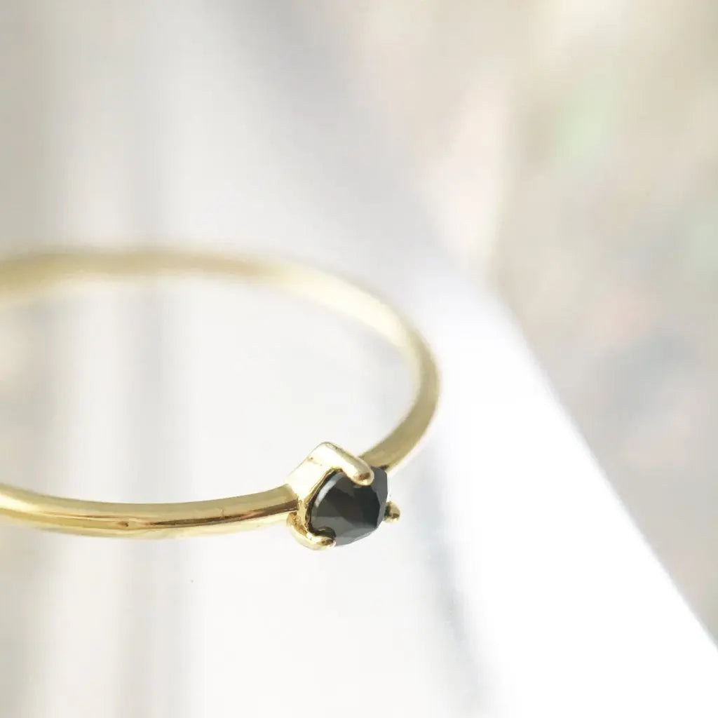 Iron Ore Crystal Point Solitaire Ring — Dainty Stacking Minimalist Band - Rings