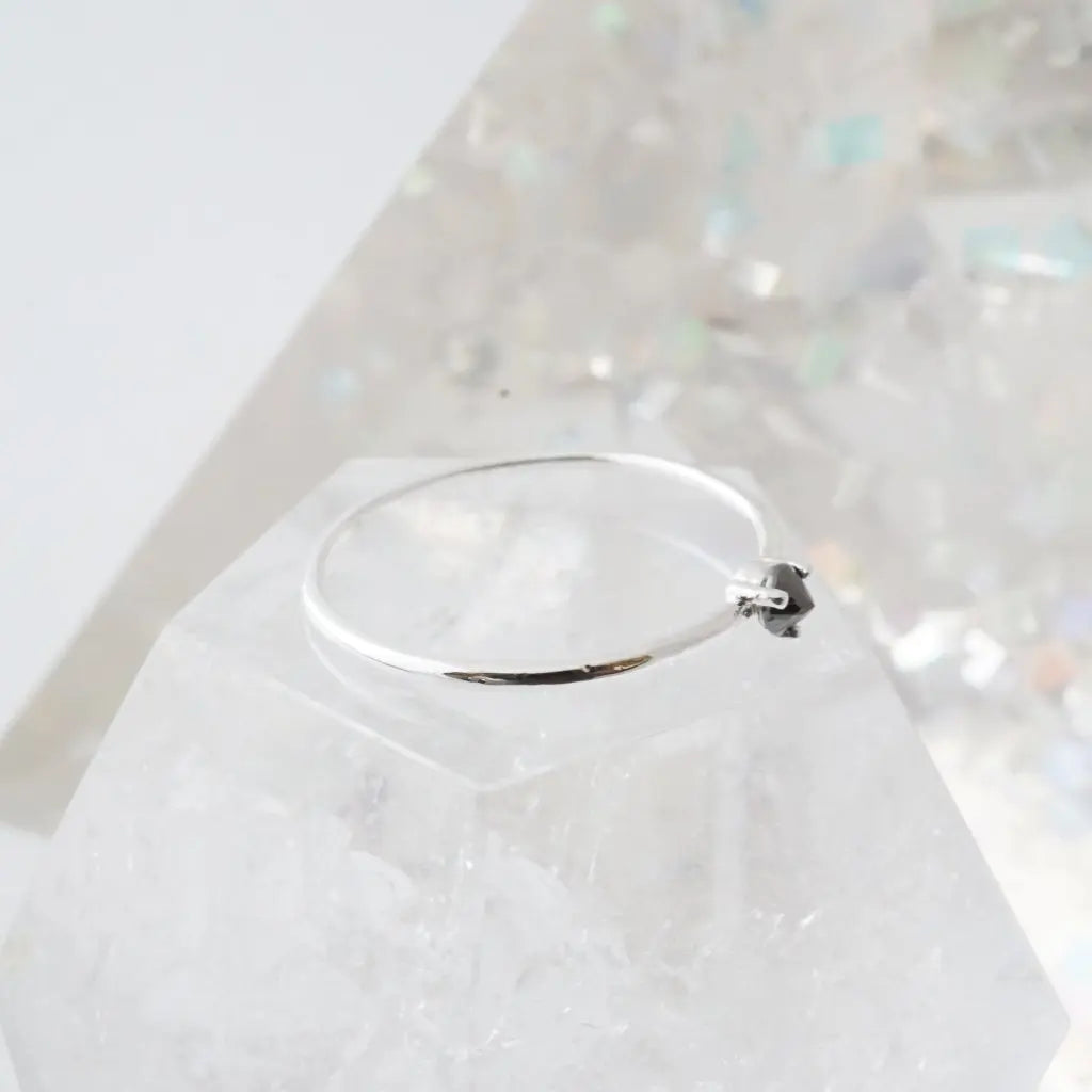 Iron Ore Crystal Point Solitaire Ring — Dainty Stacking Minimalist Band - Rings