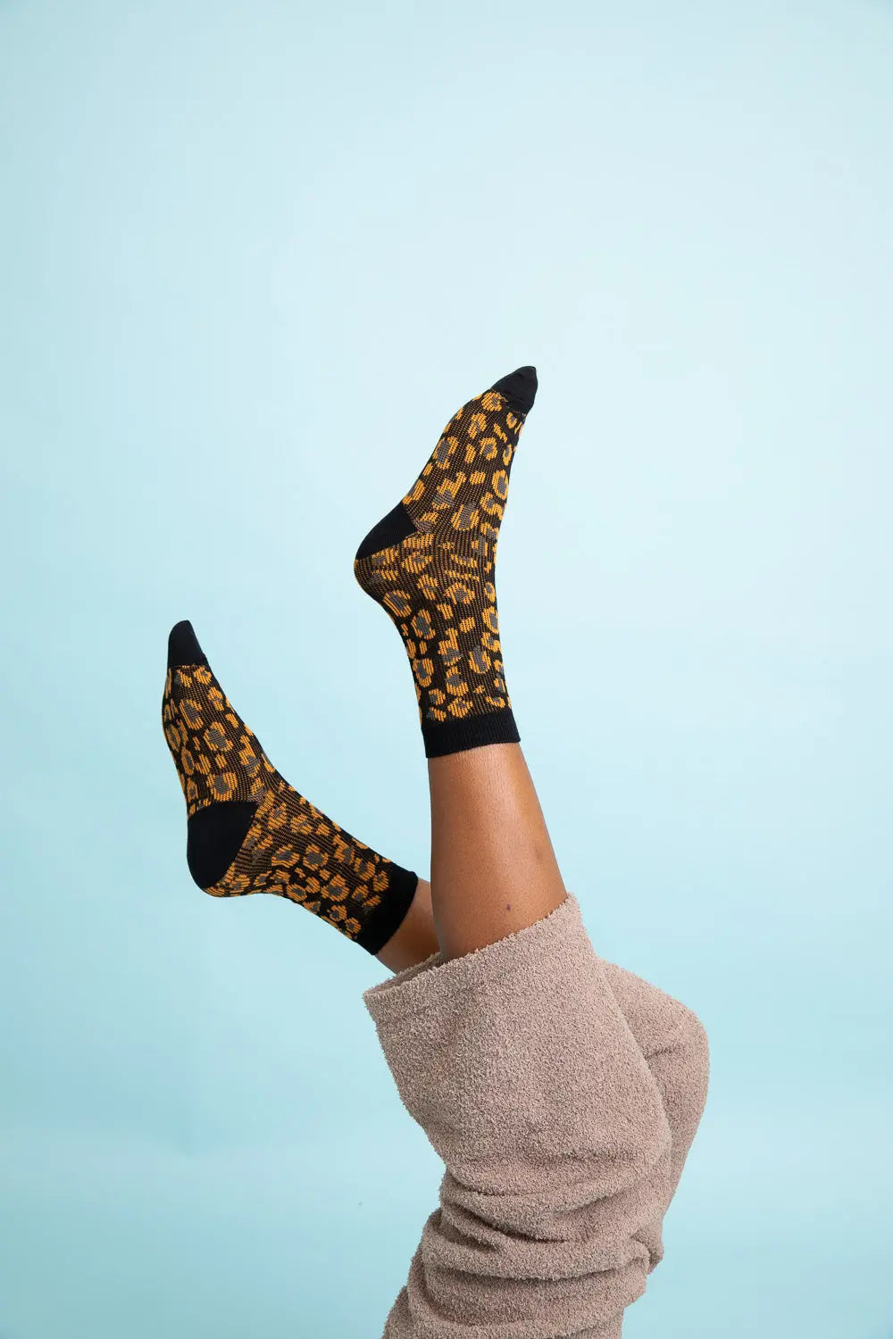 Leopard Print Knit Socks with Stretchy Cozy Fabric One Size Black