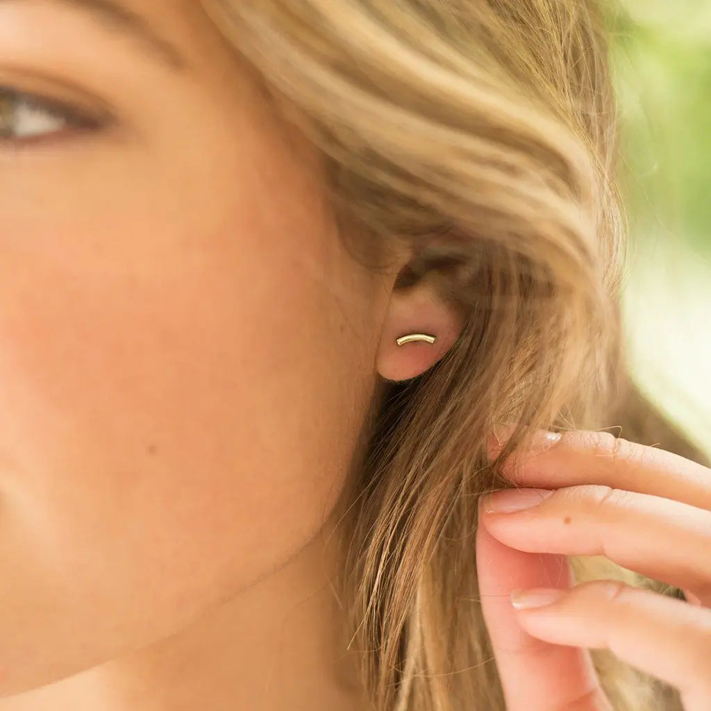 Miniature Arc Stud Earrings — Sleek Minimalist 9mm Everyday Jewelry - Earrings