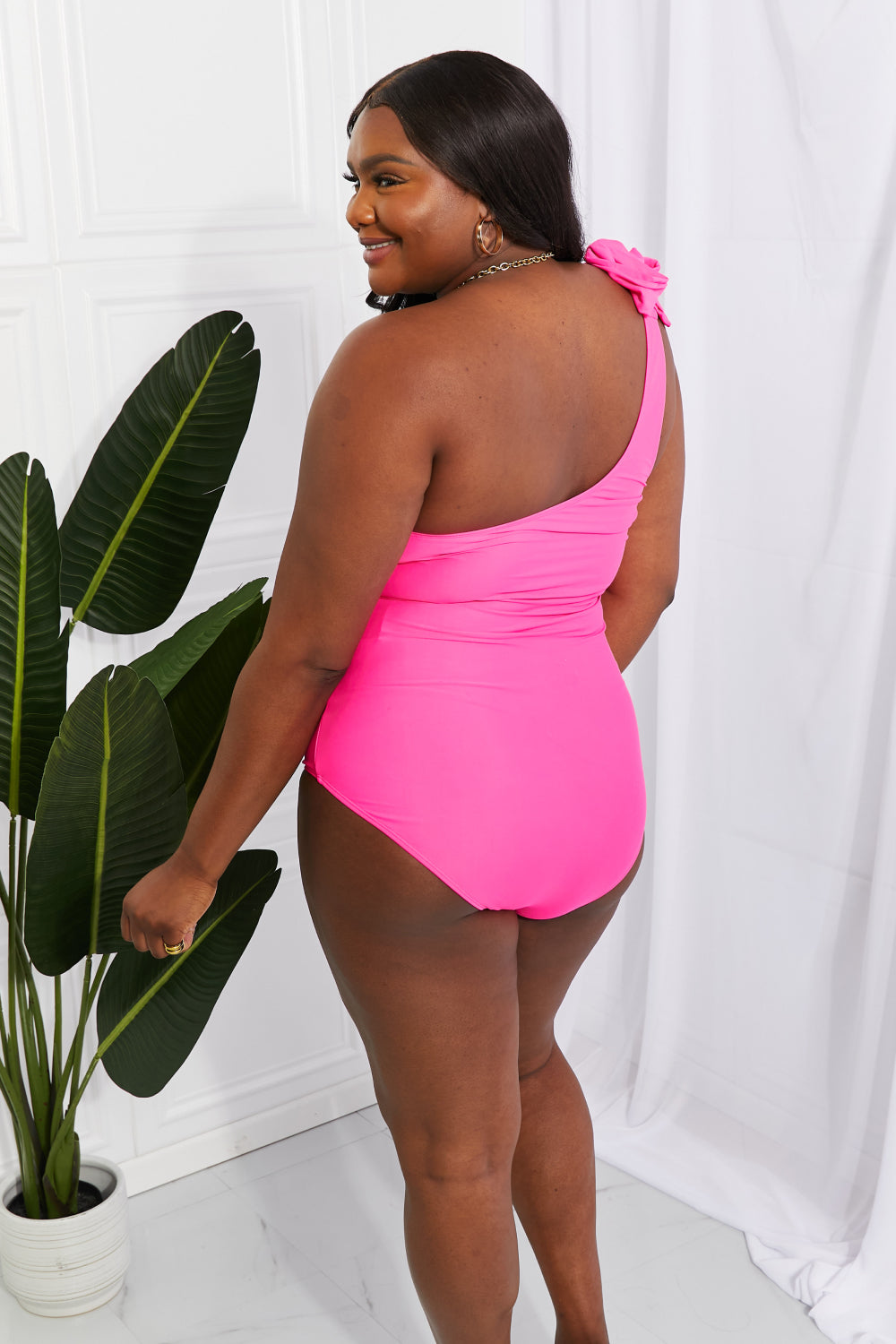 Women's Deep End One-Shoulder One-Piece Swimsuit | Swimsuit | Ro + Ivy