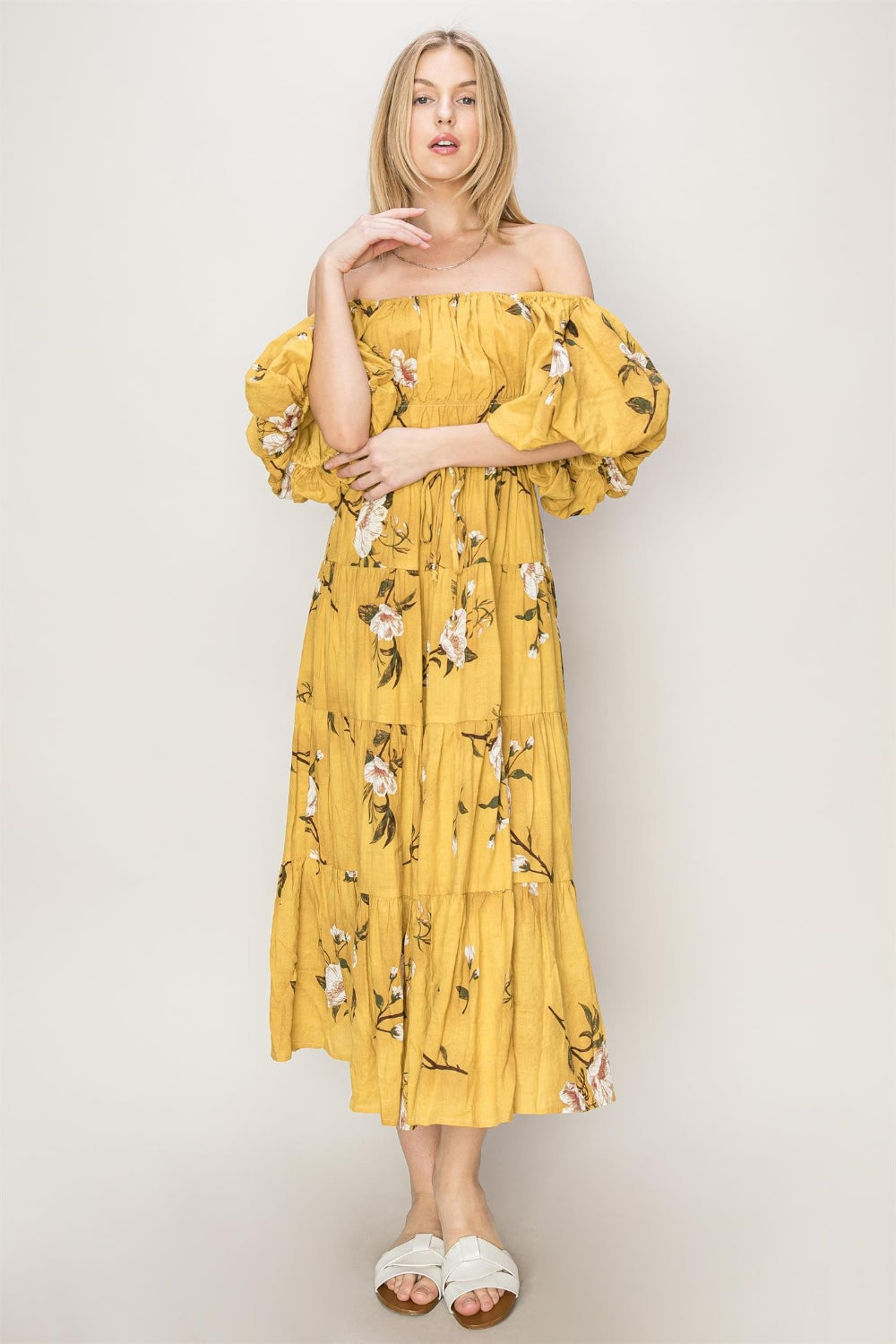 Women's Floral Puff Sleeve Tiered Midi Dress | Midi Dresses | Ro + Ivy