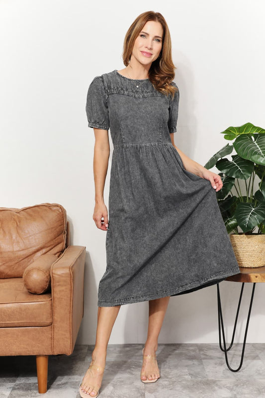 Women's Full Size Washed Chambray Midi Dress | Midi Dresses | Ro + Ivy